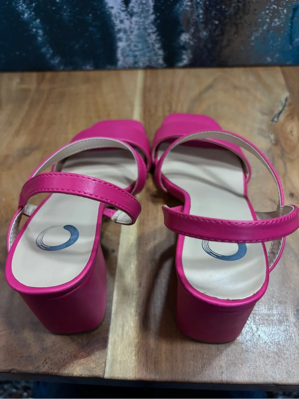 Journee Collection Barbiecore Lirryc Magenta‎ Block Heel Sandals